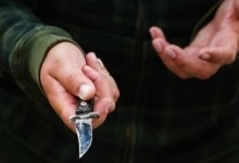 Біля Луцька подружжя напало з ножем на чоловіка, який продавав будинок