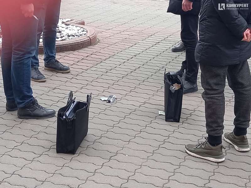 У центрі Луцька затримали посадовців-хабарників, – ЗМІ