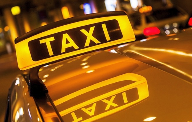 В Україні набирає обертів нова шахрайська схема від імені служб таксі