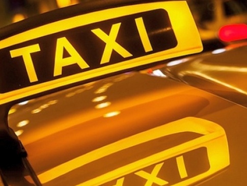 В Україні набирає обертів нова шахрайська схема від імені служб таксі