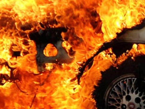 На Волині загорілось авто: відома причина