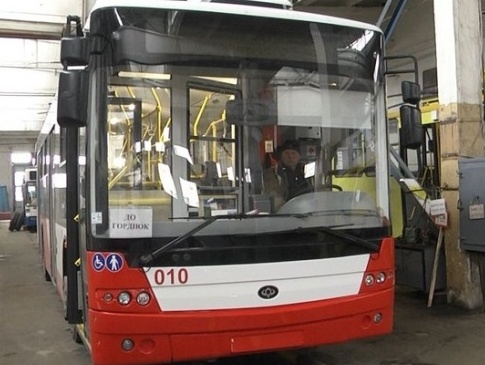 Як у Луцьку працює тролейбус із системою знезараження повітря