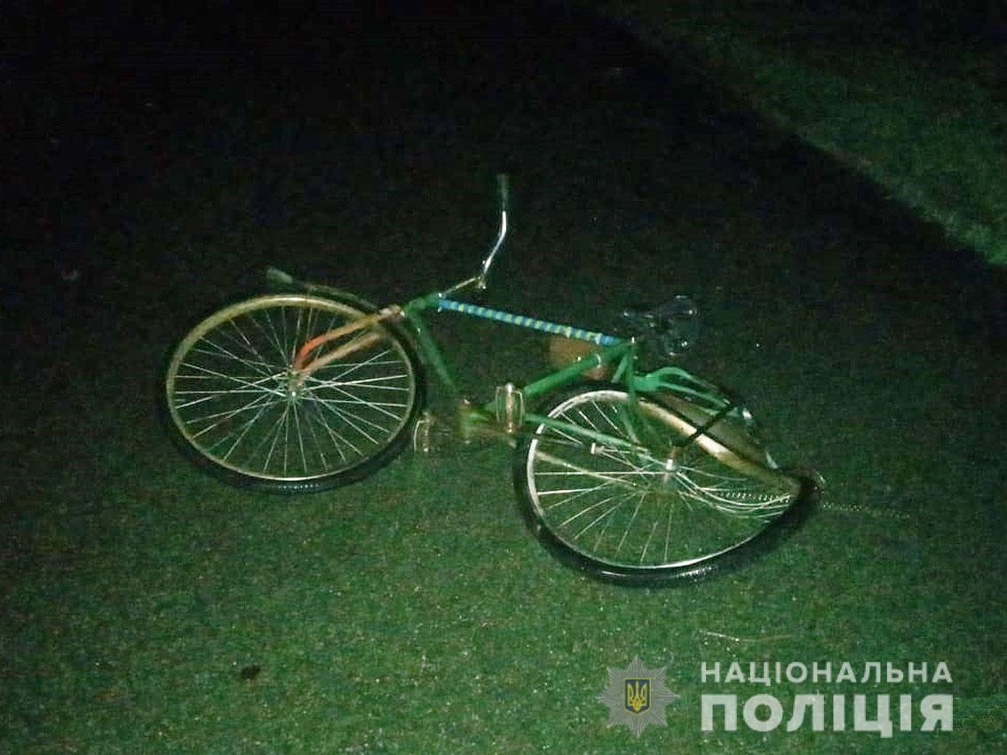На Чернігівщині іноземець збив двох велосипедисток та втік закордон