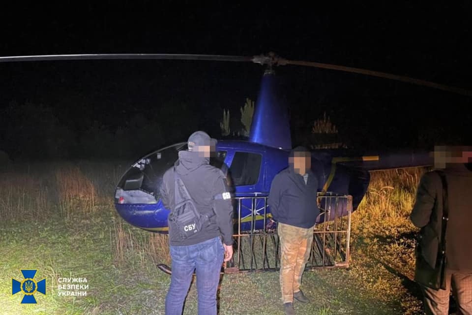 На Волині затримали контрабандистів, які переправляли цигарки гелікоптером