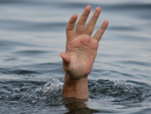 Не встигли врятувати: на Світязі потонула дівчина