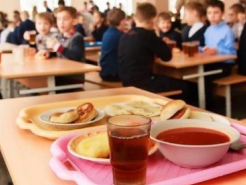 Хто із учнів в Луцьку харчуватиметься в школах безкоштовно