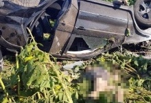 На Рівненщині авто злетіло з дороги: є загиблі
