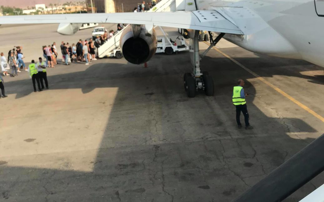 Українка розповіла про аварійну посадку літака після відпочинку в Єгипті