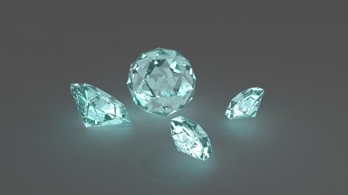 Діаманти: особливості вибору самоцвіту для створення ефектних прикрас