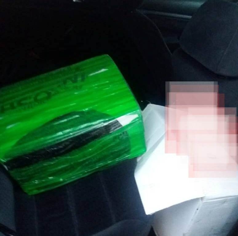 На Волині в авто виявили тисячу пачок контрабандних цигарок