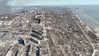 Азовці показали апокаліптичне відео знищеного Маріуполя