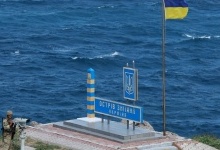 На острові Зміїний встановили прапор України