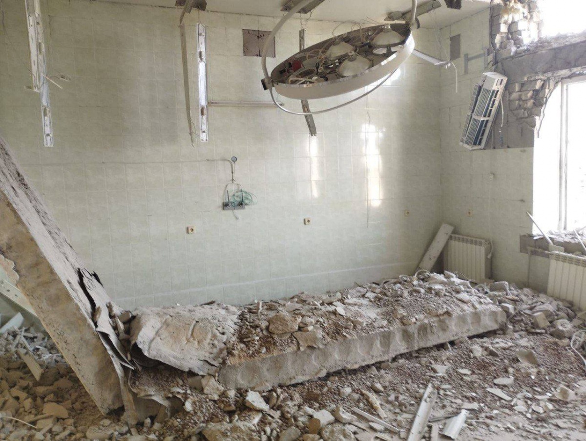 Росіяни обстріляли лікарню на Херсонщині (фото)
