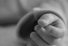 На Рівненщині померло одномісячне немовля: батьки звинувачують лікарів