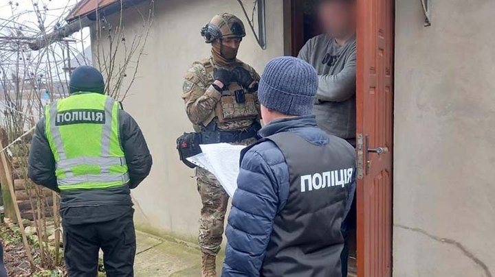У Тернополі пограбували чоловіків, які збиралися за кордон по гуманітарну допомогу