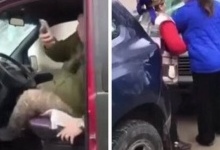 На Хмельниччині жінки напали на автомобіль ТЦК