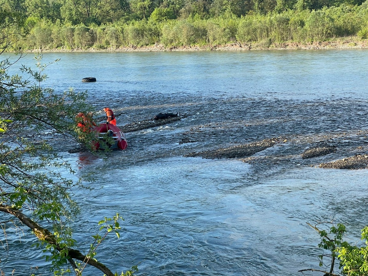 У річці Тиса на Закарпатті прикордонники знайшли тіла двох чоловіків