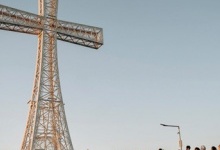 В Україні є село, де можна побачити вулкан, мамонтів і найбільший хрест
