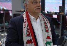 Орбан вдягнув шарф з «Великою Угорщиною» з частинами країн ЄС і України