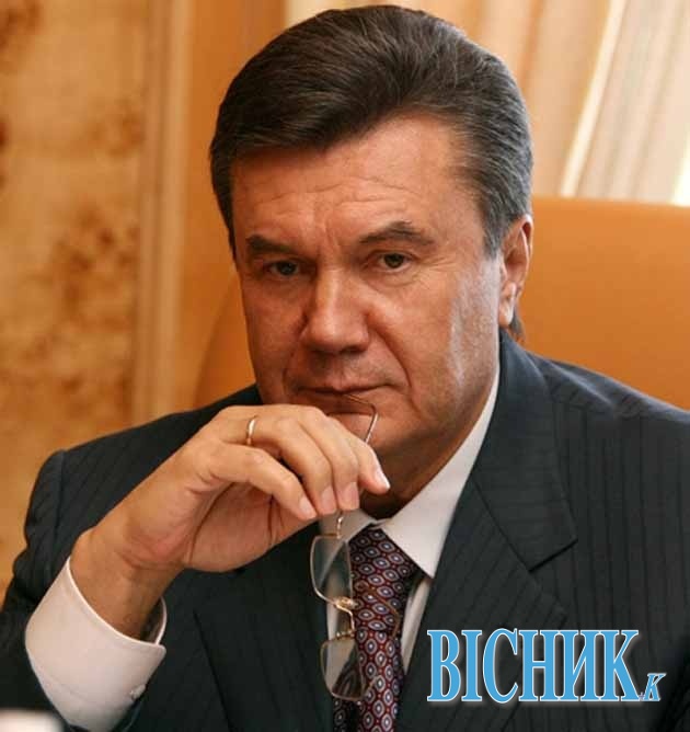 Янукович забув про переговори і вирішив прикритися Клюєвим