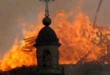 Храми у Західній Україні палив рецидивіст із Донбасу