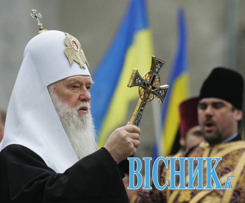 Бойовики з автоматами тиснуть на священиків УПЦ Київського патріархату, щоб ті переходили у «московську церкву»