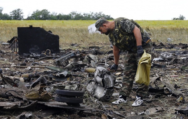 Оприлюднили список загиблих у збитому терористами літаку в Луганську