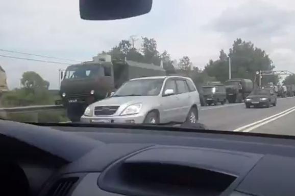 До кордону з Україною рухається 200 одиниць військової техніки