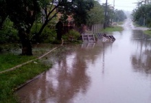 У Луцьку після дощу затопило школу
