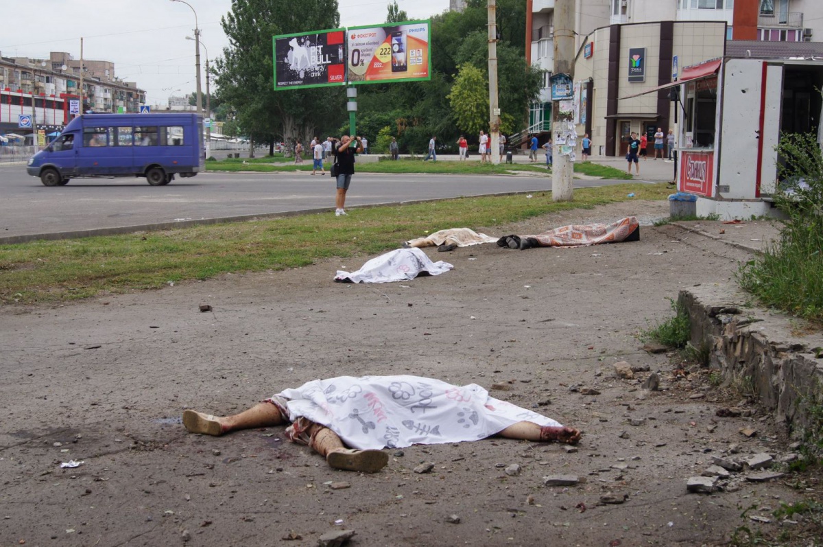 Терористи розстріляли у Луганську людей, які хотіли втекти з міста