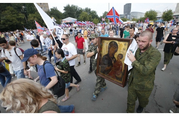 У Москві відбувся мітинг з вимогою до Путіна напасти на Україну