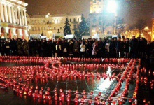На Майдані відбулася «Ніч пам’яті», помолитися з її учасниками прийшов Президент