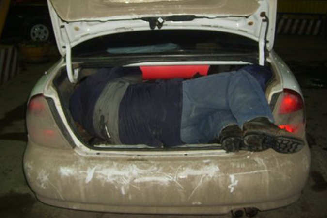 На Волині грабіжники викрали авто разом із власниками