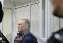 Суд відпустив Олександра Єфремова після внесення застави, за ним стежать СБУ і МВС