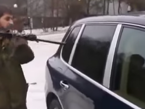 Як кадирівці захоплюють елітні авто на Донбасі