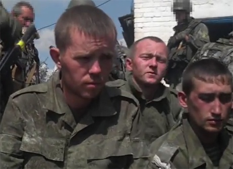 СБУ оприлюднила відео з полоненими російськими строковиками