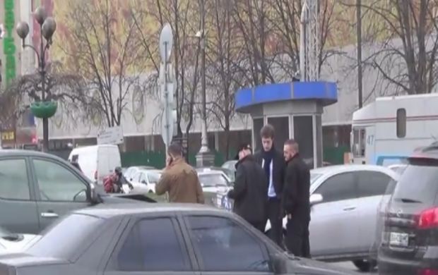 Бійці «Азова» протаранили автівку старшого сина Петра Порошенка