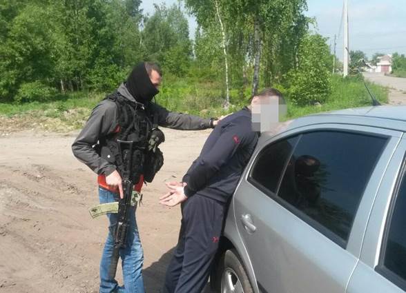 На Житомирщині затримали російського неонациста, який торгував зброє і порно за участю хлопчиків