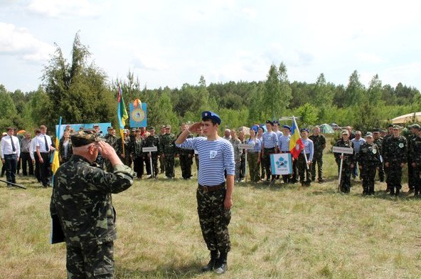 На Рівненському полігоні відбулися військові змагання серед школярів