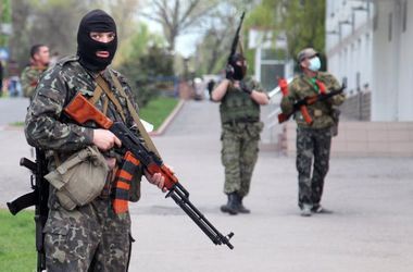 У Луганську розлючені люди побили бойовика після смертельної ДТП