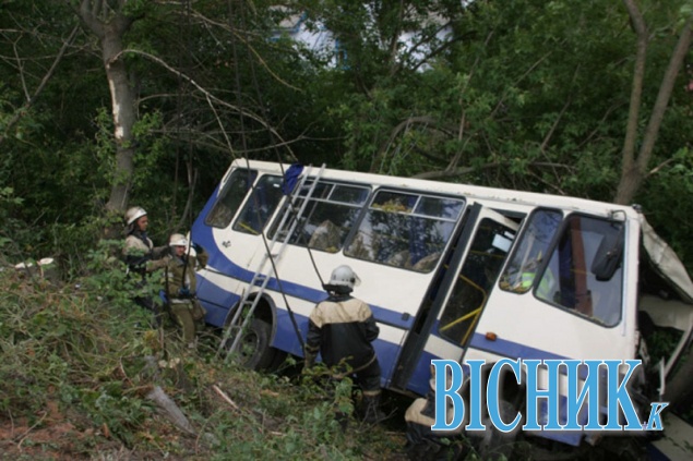 Під час ротації автобус із нацгвардійцями з Вінниці (в-ч 3008) потрапив у ДТП: один загиблий, 6 поранених