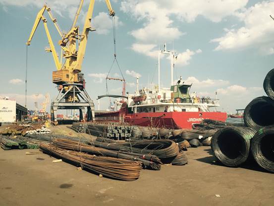 В порту Одеси триває спецоперація з блокування контрабанди