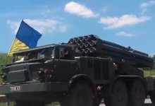 Українські військові сумлінно виконують обіцянку використовувати артилерію у відповідь — знищено автобазу бойовиків