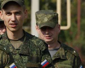 Російські старші офіцери залишають окупований Донбас
