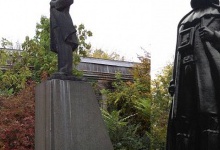 В Одесі пам’ятник Леніну переробили на статую Дарта Вейдера