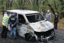 Біля Чернігова виявили згоріле банківське авто з трупами трьох інкасаторів