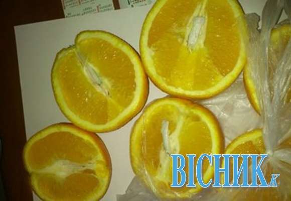 Наркотики знайшли в апельсинах