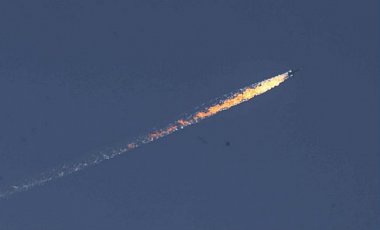 Турецький винищувач збив на кордоні з Сирією російський військовий літак