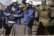 У Горлівці бойовики поклали на землю і обшукали представників ОБСЄ