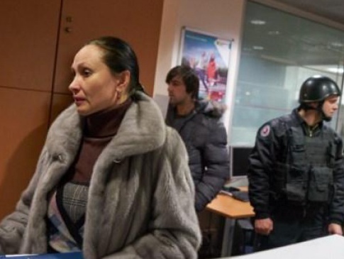 У Москві валютні іпотечники в істериці вимагають повернути Україні Крим